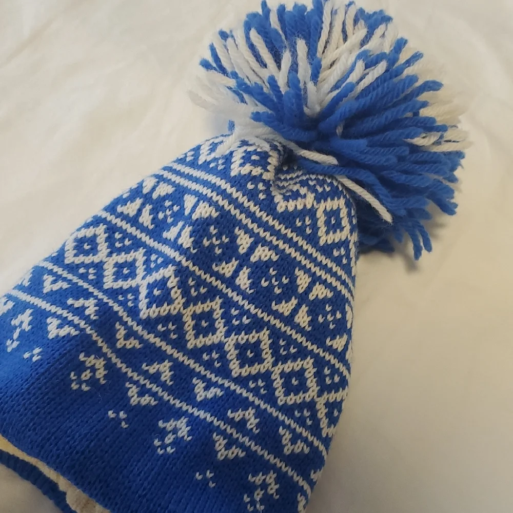 Vintage, Smiley, Pure Wool Hat, Blue and White, Pom Pom, Kids, NWT